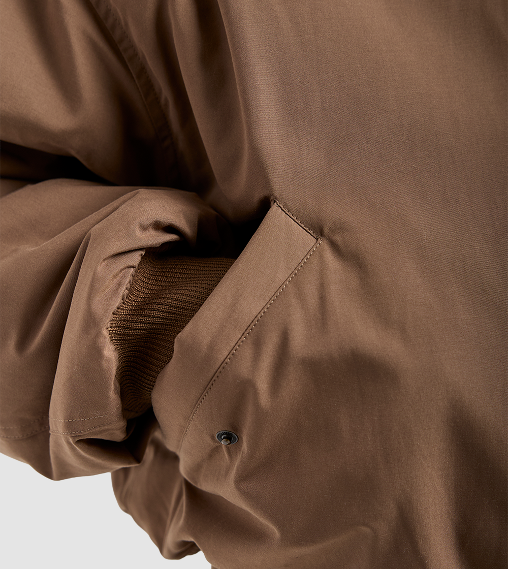 Hooded Bomber Clay