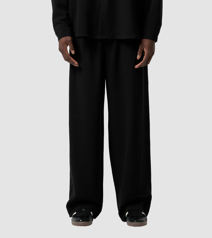 Kuro Pants Black