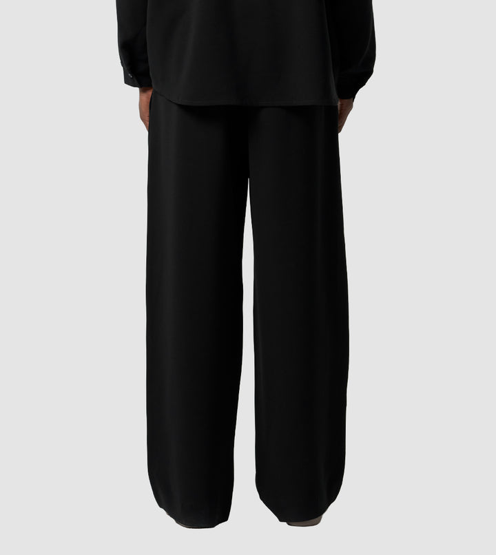 Kuro Pants Black
