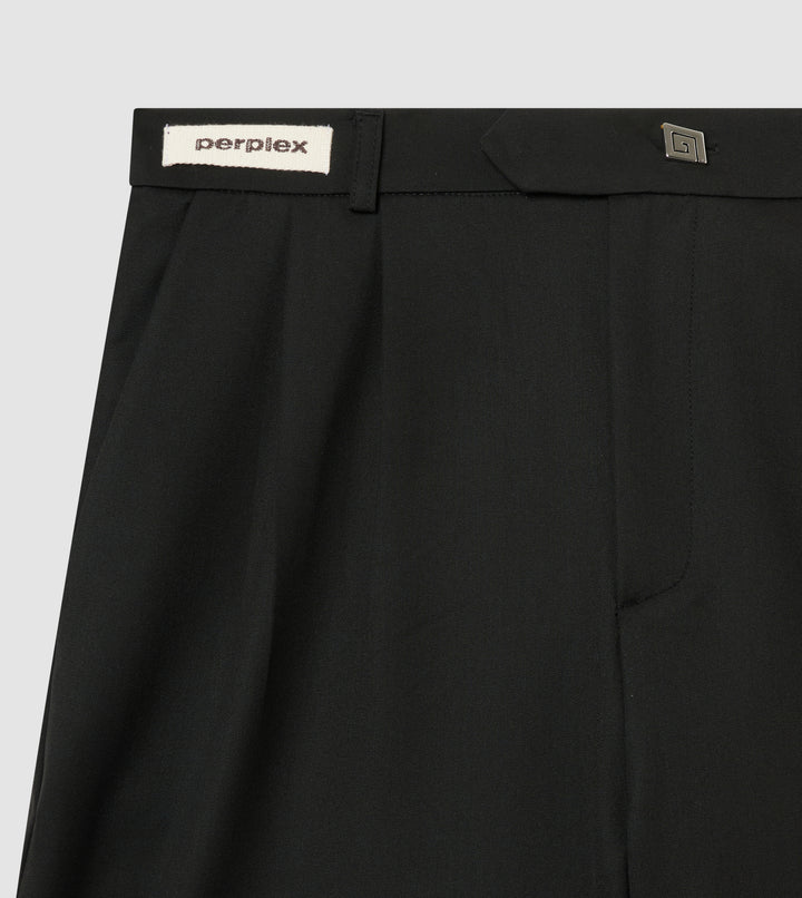 Pleated Shorts Black